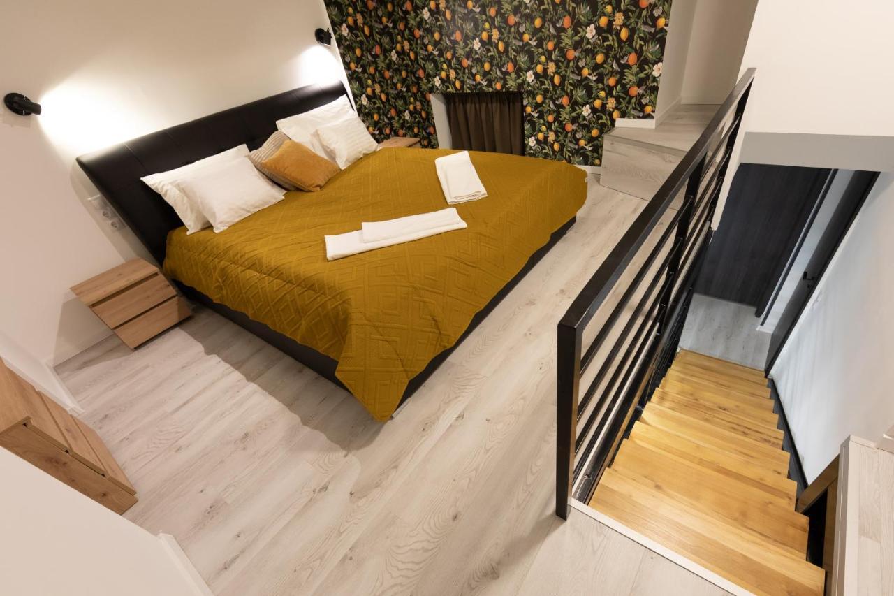 Glam Castle Apartment